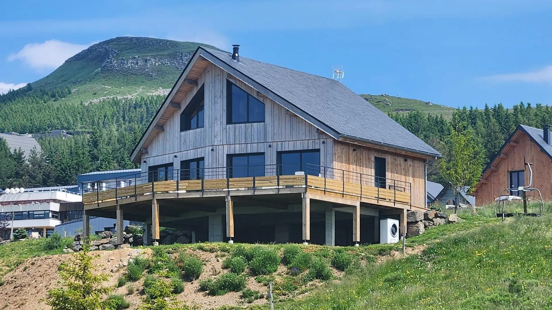 Chalet De Standing A Super Besse Avec Jacuzzi Sb2