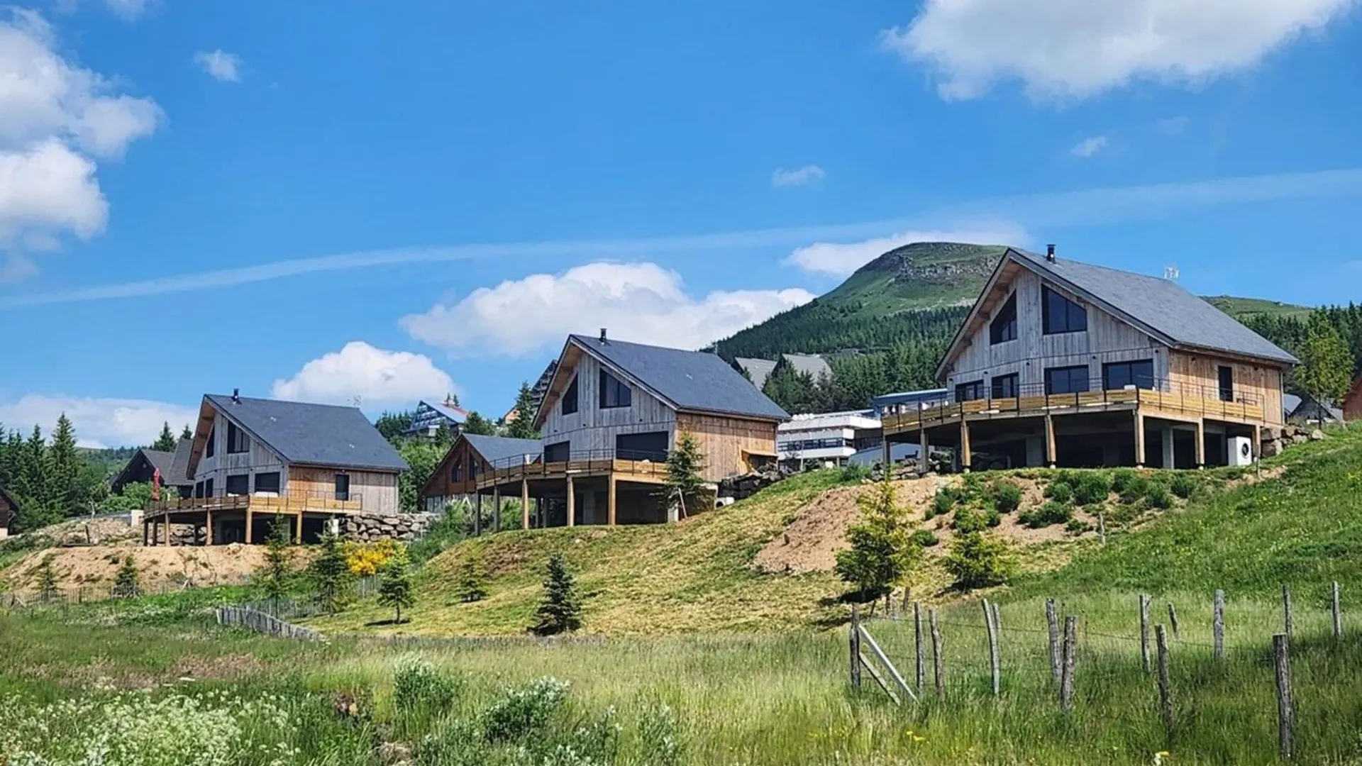 Chalet De Standing A Super Besse Avec Jacuzzi Sb2  Besse-et-Saint-Anastaise