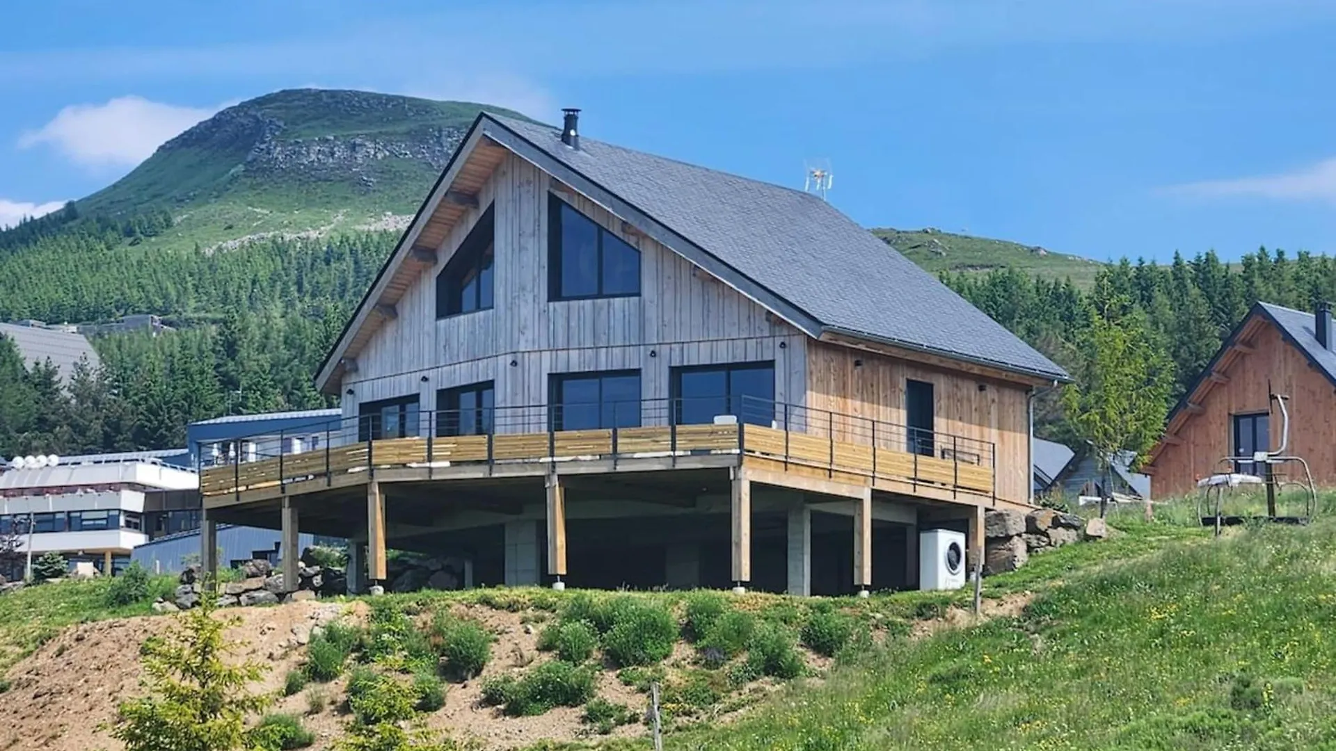 Chalet De Standing A Super Besse Avec Jacuzzi Sb2